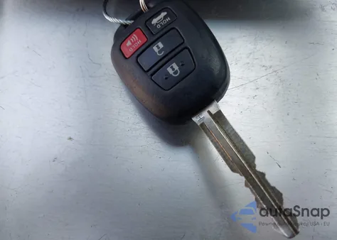 2019 Toyota Corolla Le z USA, uszkodzony, nr VIN 2T1BURHE7KC210444